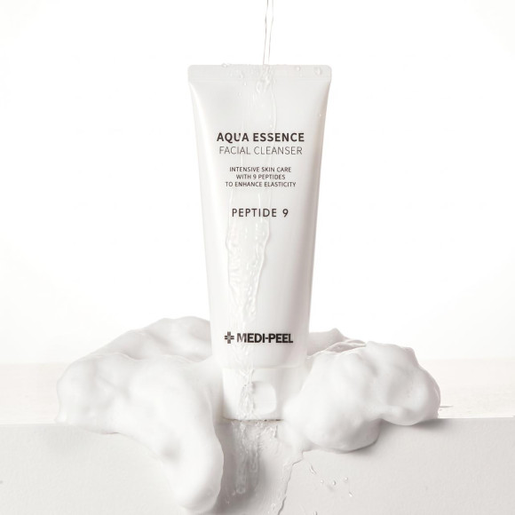 Пенка с&nbsp;комплексом пептидов MEDIPEEL⁺ Peptide 9 Aqua Essence Facial Cleanser (150мл) | Ecoplace