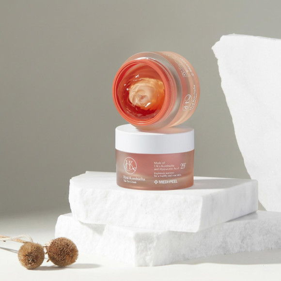 Крем с&nbsp;комбучей и&nbsp;липосомальными церамидами MEDIPEEL⁺ Hyal Kombucha Tea‑Tox Cream (50мл) | Ecoplace