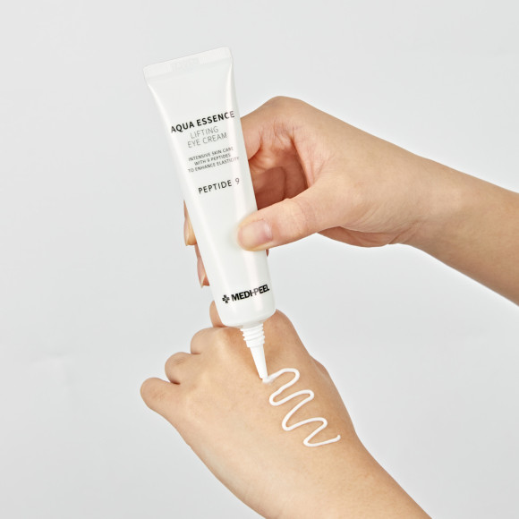Крем для&nbsp;глаз с&nbsp;лифтинг‑эффектом MEDIPEEL⁺ Peptide 9 Aqua Essence Lifting Eye&nbsp;Cream (40мл) | Ecoplace
