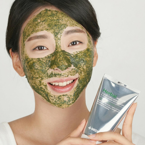 Очищающая пилинг‑маска с&nbsp;растительным комплексом MEDIPEEL⁺ Herbal Peel Tox&nbsp;PRO (120г) | Ecoplace